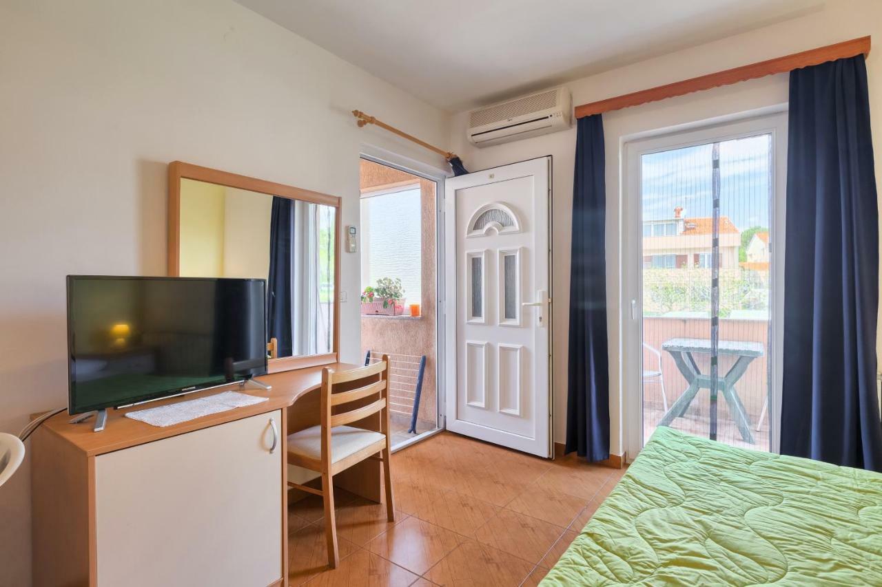 Vila Milla Premantura Extérieur photo